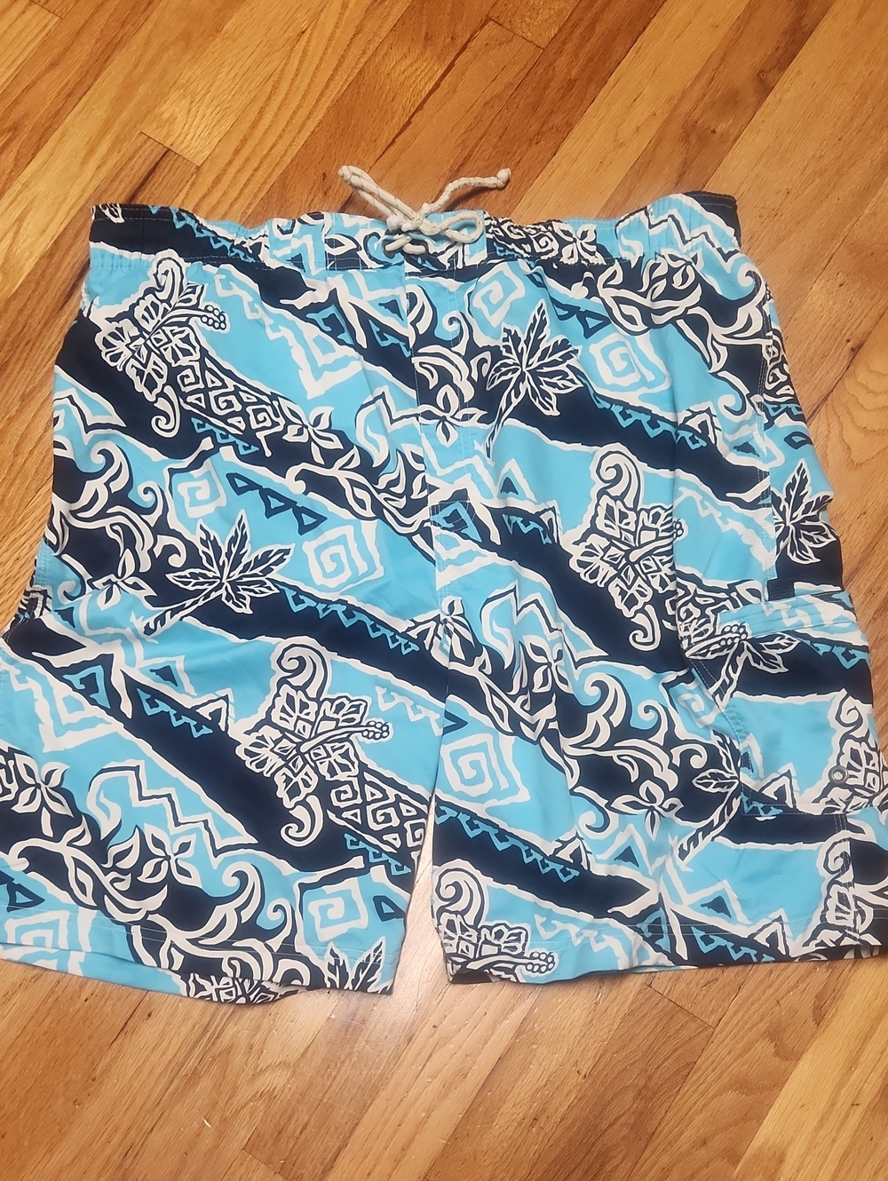 Men's Light Blue & Navy Patterned Swim Trunks, XL, EUC